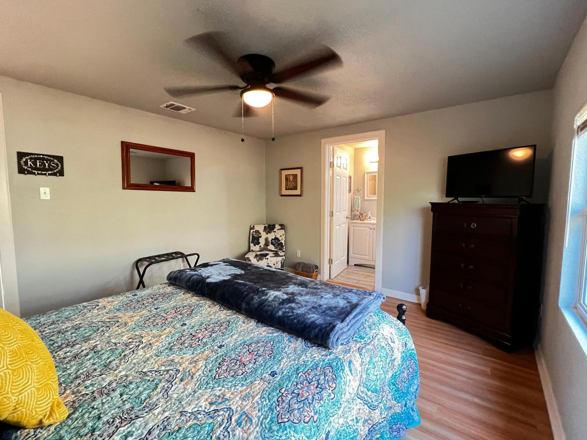 Boho Bliss- Cozy Private Room 2 Miles From Alamodome! San Antonio Kültér fotó