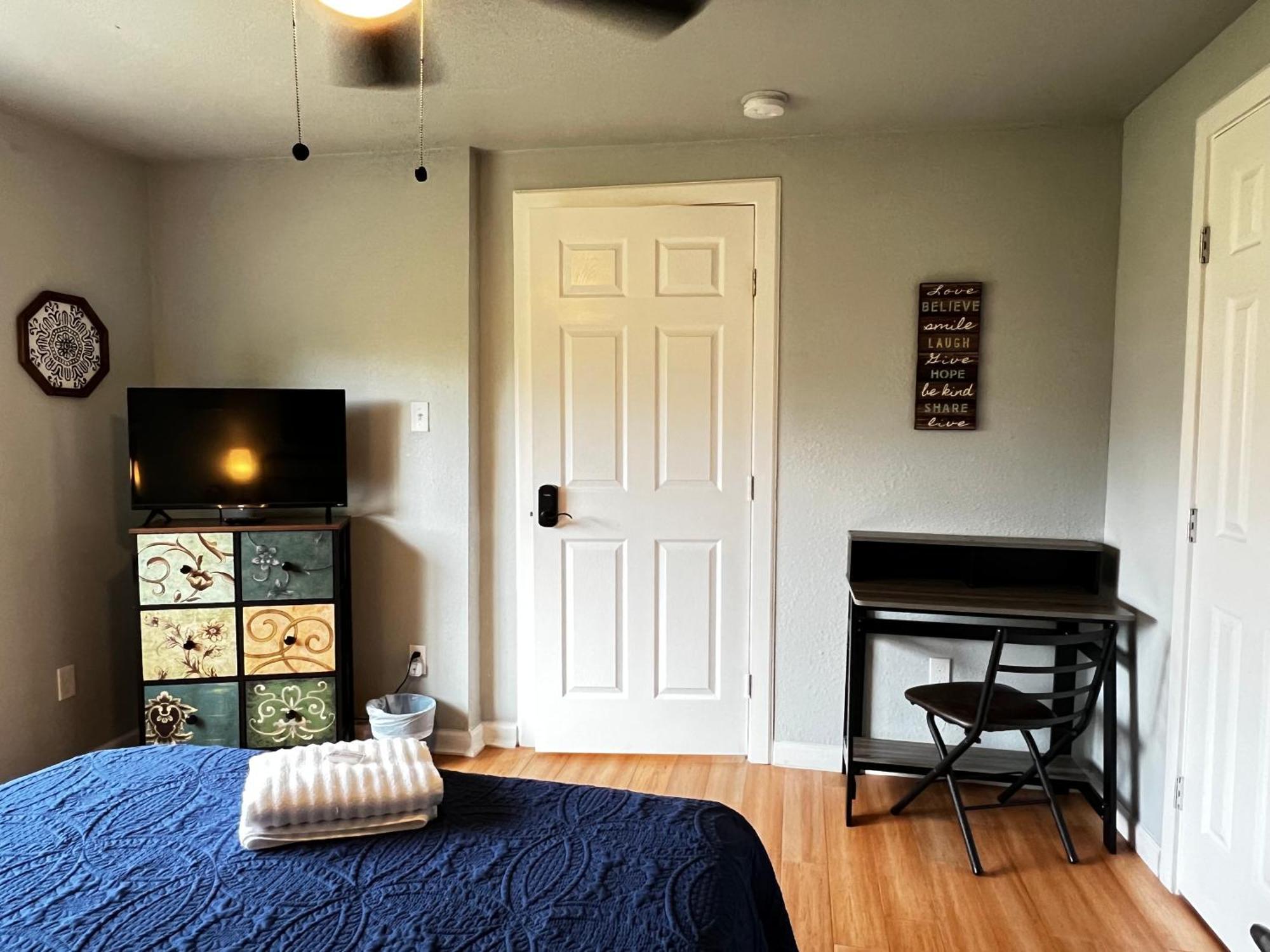 Boho Bliss- Cozy Private Room 2 Miles From Alamodome! San Antonio Kültér fotó