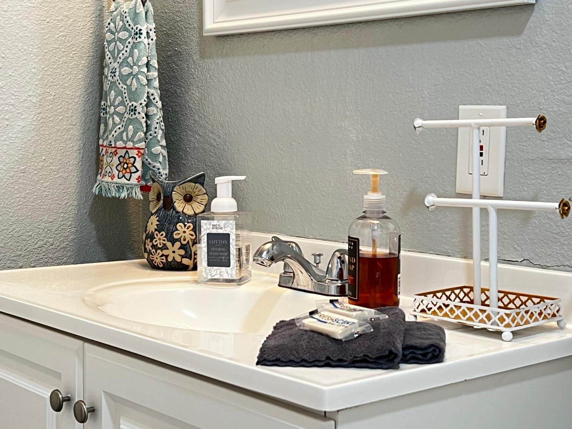 Boho Bliss- Cozy Private Room 2 Miles From Alamodome! San Antonio Kültér fotó